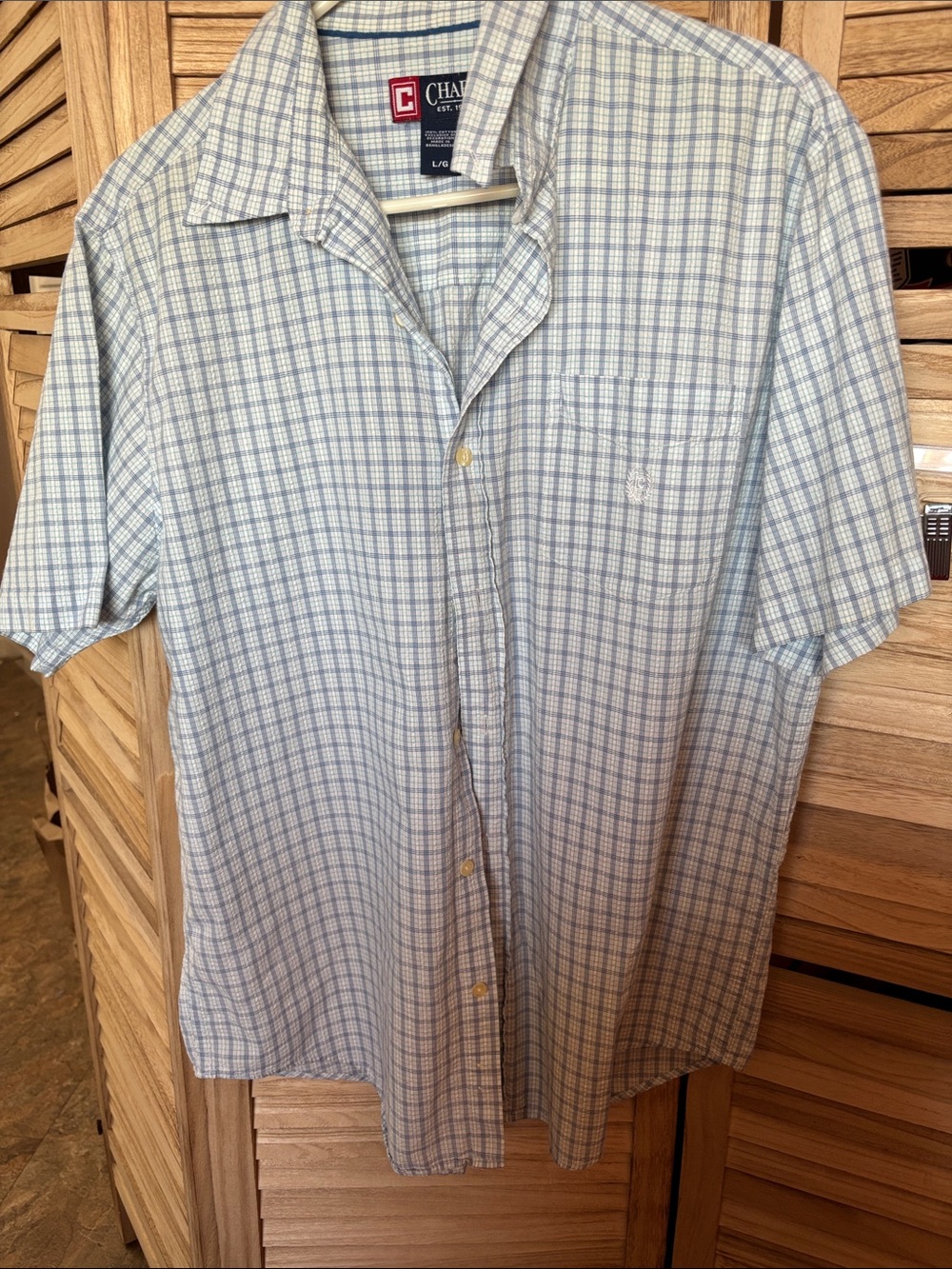 Chaps Men's Light Blue and White Plaid Seersucker Button-Down Shirt Large